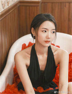 《欧美囗交视频》